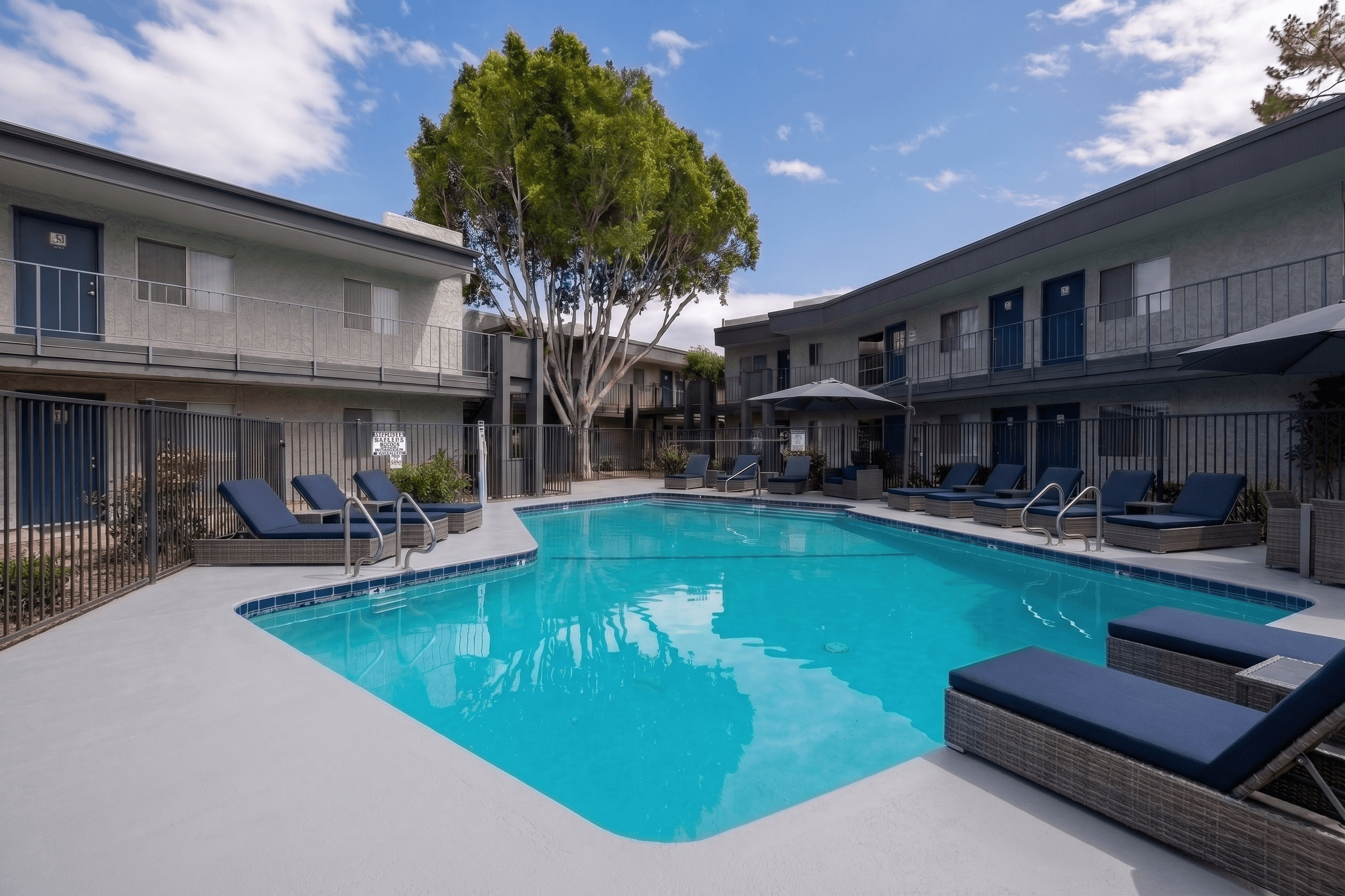Camelback Cove Apartments photo 3